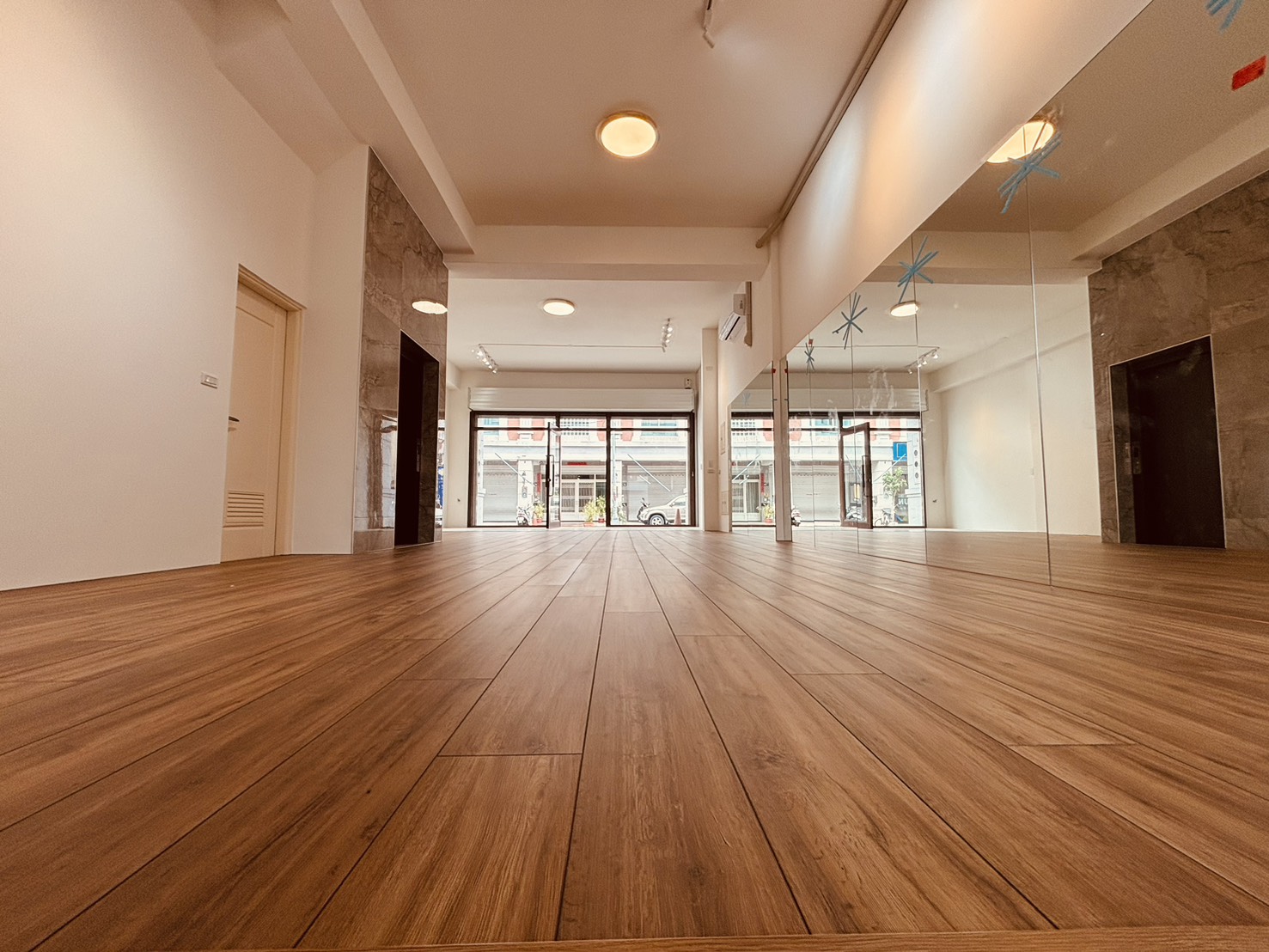 yoga-spaces_2025-01_1.jpg